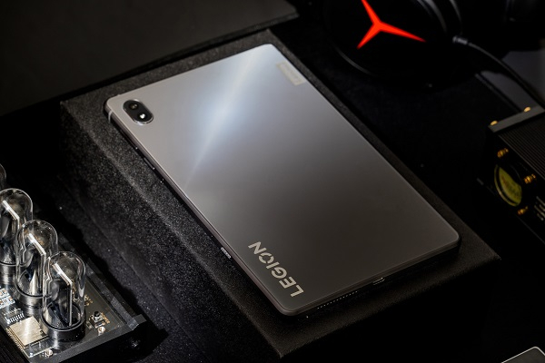 Lenovo Legion Y700 tablet modeli