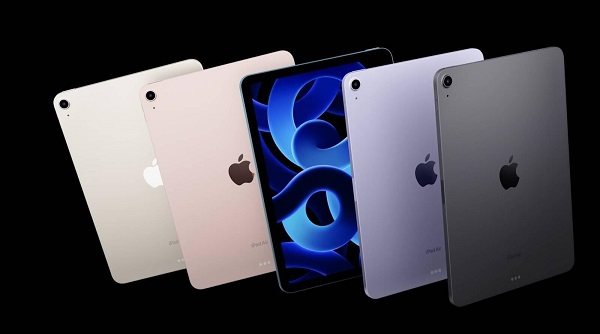 Yıldız Işığı, Pembe,Uzay Grisi, Mor ve Mavi olmak üzere 5 farklı renk seçeneğine sahip iPad Air 5 modeli