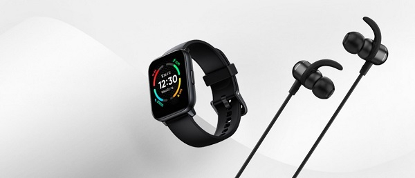 Siyah renklere sahip TechLife Watch S100 ve Buds N100