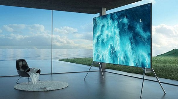 100 inç ekran boyutuna sahip bir TV modeli
