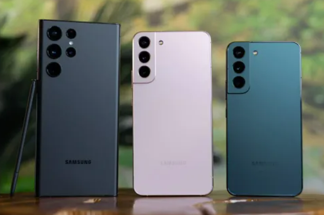 Samsung Markasının Bir Modeline Daha Android 12 Güncellemesi!