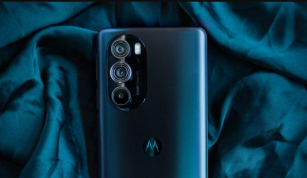 Motorola Edge 30\'un Teknik Özellikleri Nedir?
