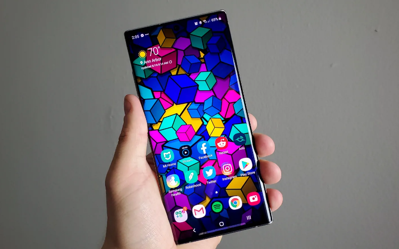 Galaxy S10 ve Note 10'a Sürpriz Güncelleme!