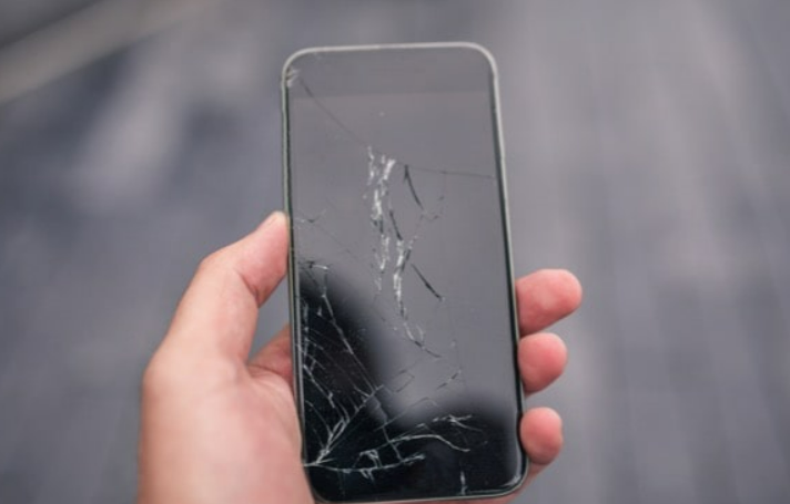 Durduk Yere Kapanan Akıllı Telefonlara Ne Yapılır