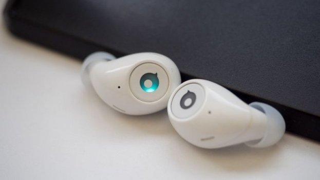 Microsoft, AirPods’a Rakip Kablosuz Kulaklık Çıkarıyor
