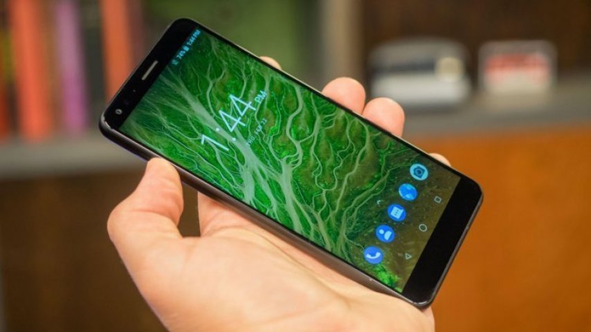 ZTE'nin Uygun Fiyatlı Telefonu Blade A7 Tanıtıldı