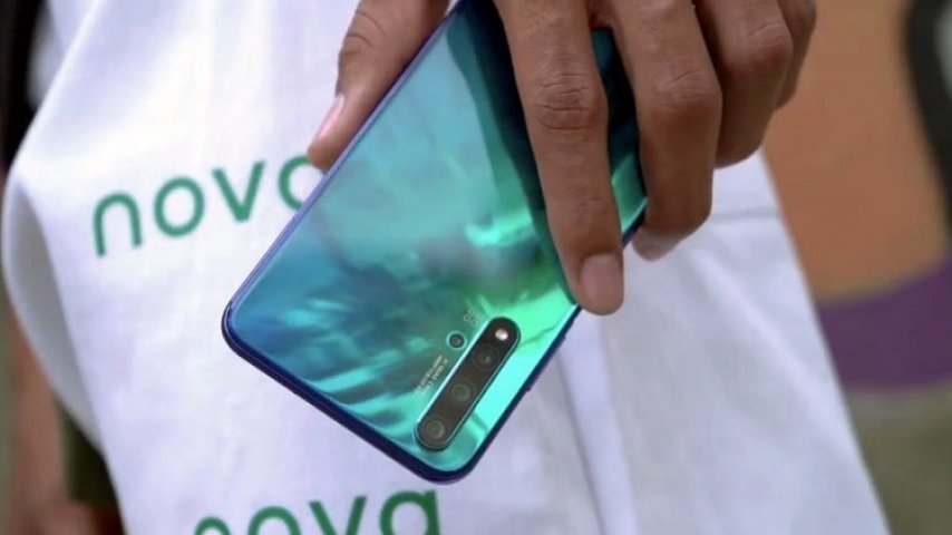 4 Arka Kameraya Sahip Huawei Nova 5T Tanıtıldı