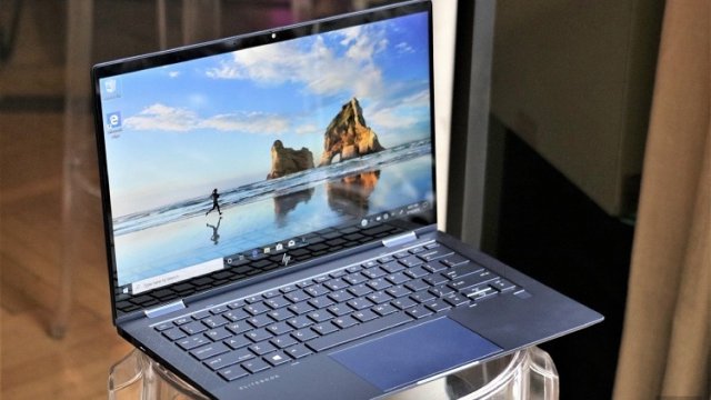 HP 1.000 Nit Ekrana Sahip Yeni Dizüstü Bilgisayarını Tanıttı