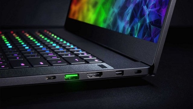 Dünyanın İlk Optik Klavyeli Dizüstü Bilgisayarı Razer Blade 15 Advanced Piyasaya Çıktı