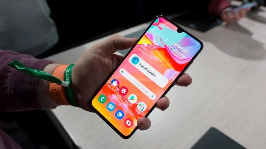 Samsung, Üç Telefonu İçin Daha Android 10 Güncellemesi Yayınladı