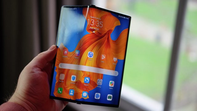Araba Fiyatı Değerindeki Huawei Mate Xs’in Türkiye Fiyatı Belli Oldu