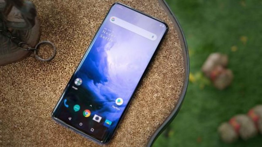 OnePlus 8 İçin Yeni Güncelleme Yayınladı