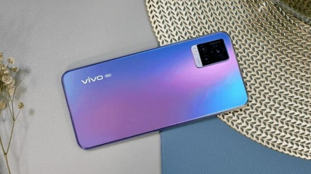 44 MP Selfie Kameraya Sahip Vivo V20 (2021) Tanıtıldı