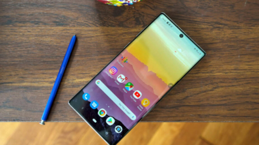 Samsung, Galaxy Fold ve Galaxy Note 10 Lite için Yeni Güncelleme Gönderdi