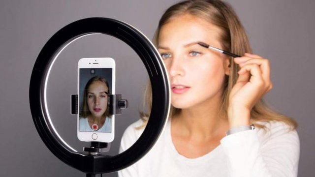 Selfie Işığı Nedir, Ne İşe Yarar?