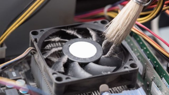 Laptop Fanı Nasıl Temizlenir?