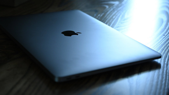 Apple, Yeni MacBook Air ve MacBook Pro için M2 Yongasını Tanıttı!