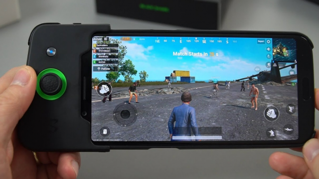 Oyun Makinesi Black Shark 5'ler ABD ve Avrupa'ya Geldi!