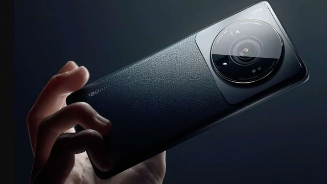 Xiaomi 12S Ultra Dev Bir Kamera İle Geliyor