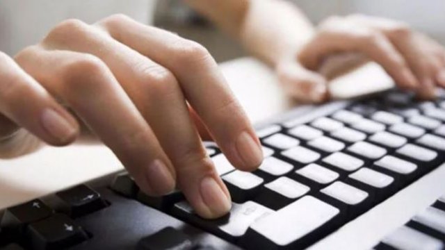 @ İşareti Nasıl Yapılır? Bilgisayar, Mac ve Mobil Cihazlarda