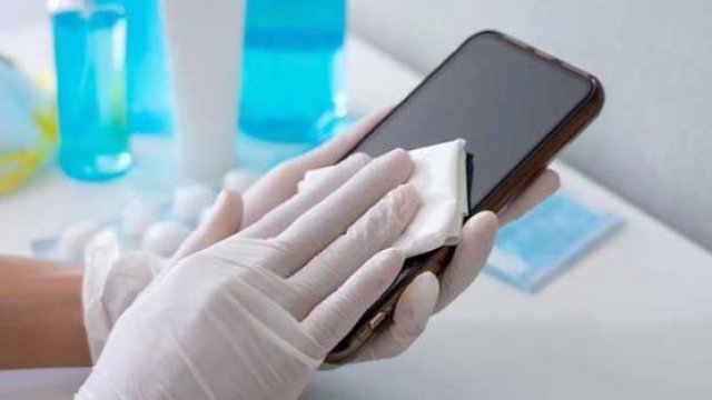 Telefon Hoparlörü Nasıl Temizlenir?