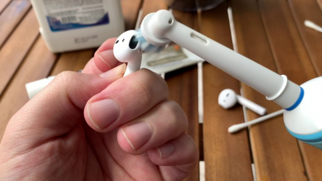 Bluetooth Kulaklıklar Nasıl Temizlenir?