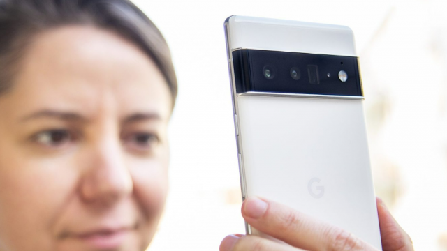 Telefon Kamerasındaki Toz Nasıl Temizlenir?