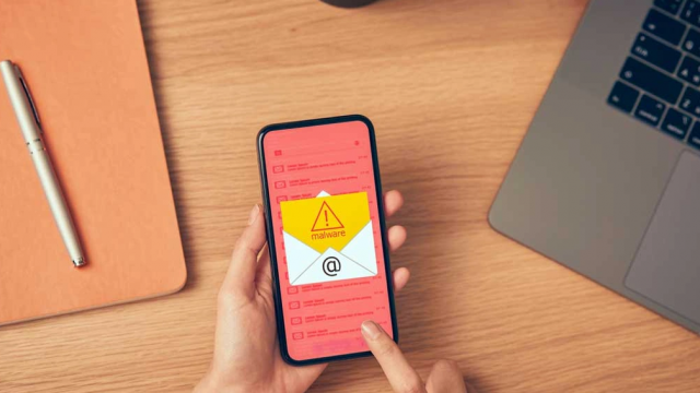 Akıllı Telefonlarda Virüs Programları Önemli mi?