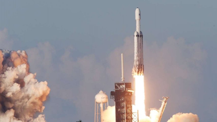 Space X Falcon Heavy Roketi Canlı Nasıl İzlenir? Saat Kaçta Ne Zaman Fırlatılacak?