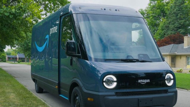 Amazon, 2030 yılına kadar 100.000 Rivian minibüs teslim alacak