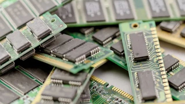 Bellek stokları 3 katına çıktı! Sektörde 5 milyar dolarlık zarar bekleniyor