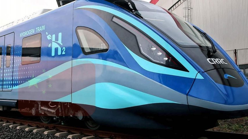 Çinli CRRC şirketi hidrojenle çalışan yolcu trenini tanıttı