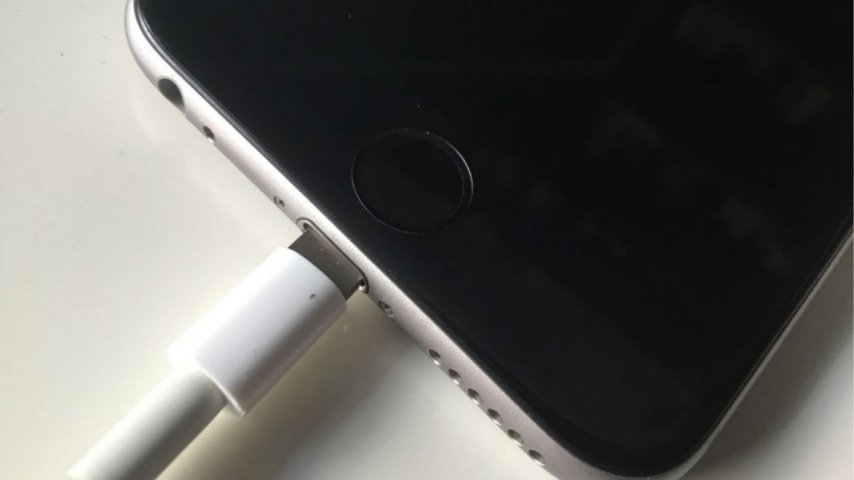 iPhone 8 Plus Şarj Problemi Nasıl Giderilir?