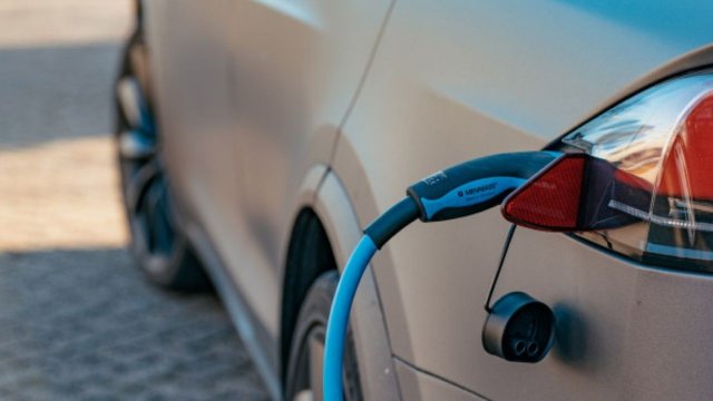 Avrupa’da 2035 yılından sonra dizel ve benzinli araçlar yasaklandı