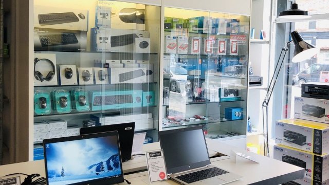 Dizüstü bilgisayar satışlarında grafik aşağı doğru çekiliyor