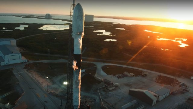 Starlink V2 mini uydularının yörüngeye transfer başladı