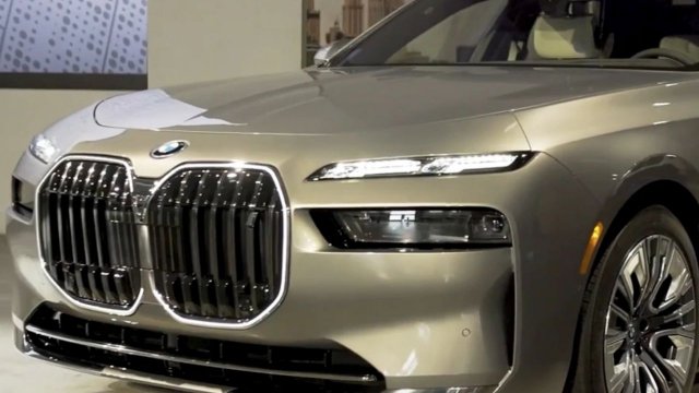 BMW’nin elektrikli araçlar için tasarladığı "Panoramic Vision" tanıtıldı