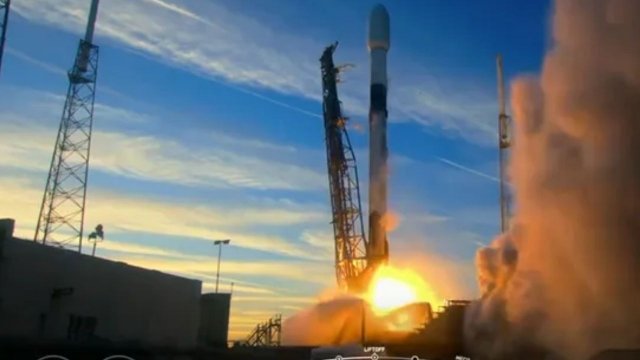 SpaceX ve NASA, Falcon 9 roketiyle Crew Dragon’u fırlattı