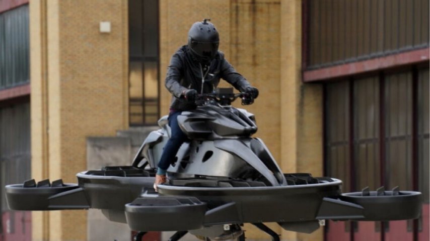 Dubai’de Havalanan Motorcu: XTurismo Hoverbike