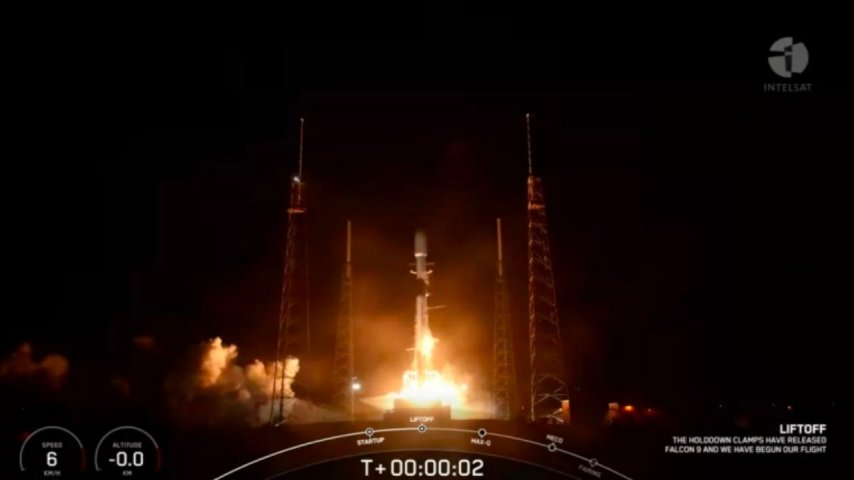 SpaceX, Intelsat 40e Uydusunu Başarıyla Yörüngeye Yerleştirdi