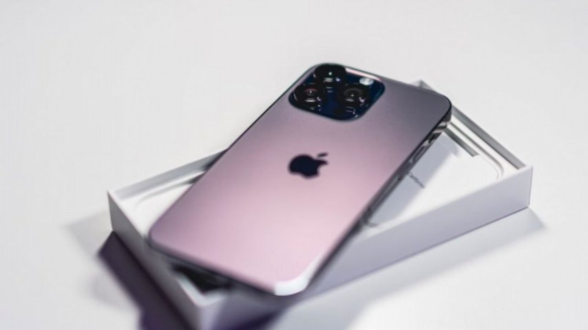 Apple satışlarını artırırken Samsung zarar etmeye başladı
