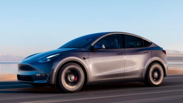 Tesla Çalışanları Müşterilerin Navigasyon Kameraları Kayıtlarını Çaldı