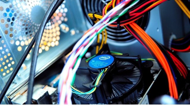 Oyuncu laptoplarında soğutma sistemi performansı etkiler mi?