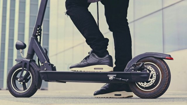 Elektrikli Scooter ve Motor İçin Ehliyet Gerekir Mi? (2023 Güncel)