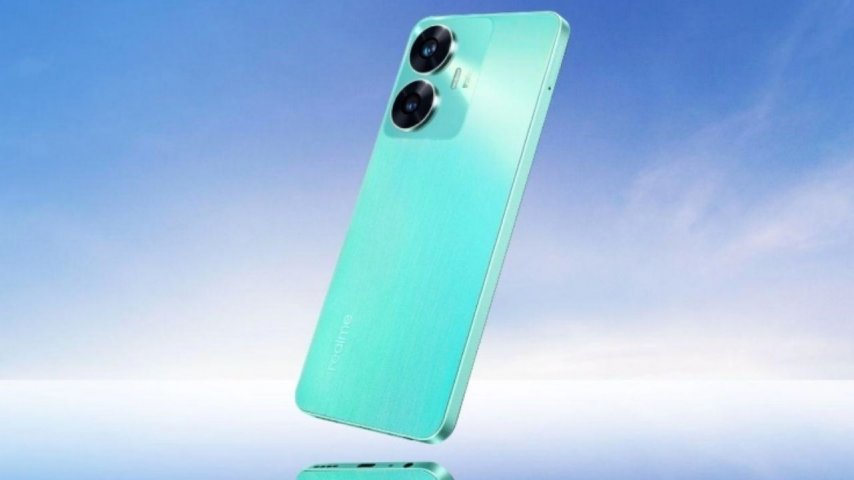 Yeni yeşil renkli realme C55 akıllı telefon, 1 Temmuz'da Rusya'da satışa çıkacak