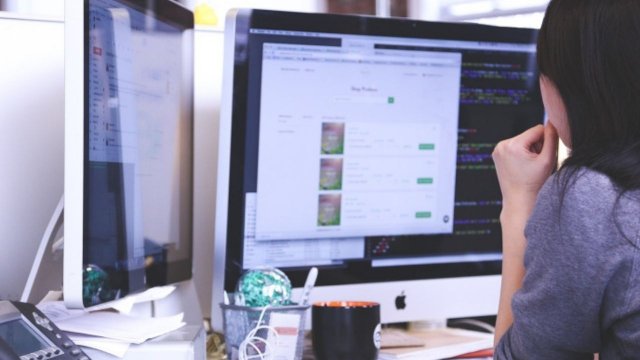 Rus devlet şirketleri, 1 Ocak 2025'e kadar yerli işletim sistemlerine ve ofis paketlerine geçiyor