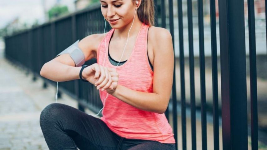Akıllı Bileklikler Spor Yapanlara Gerçekten Yardımcı Olur mu?