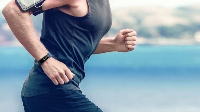 Akıllı Bileklikler Spor Performansınızı Nasıl Takip Eder?