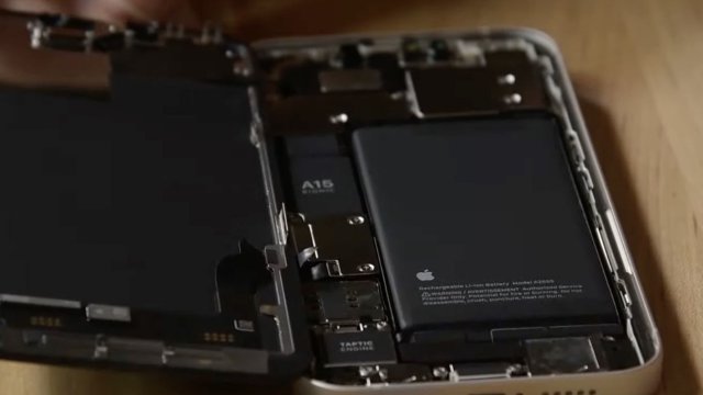iPhone’larda Değiştirilebilir Batarya Devri Başlıyor!