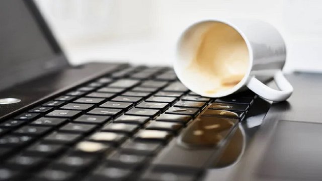 Notebook’unuzdaki Sıvı Teması Arızaları Garanti Kapsamına Girer Mi?